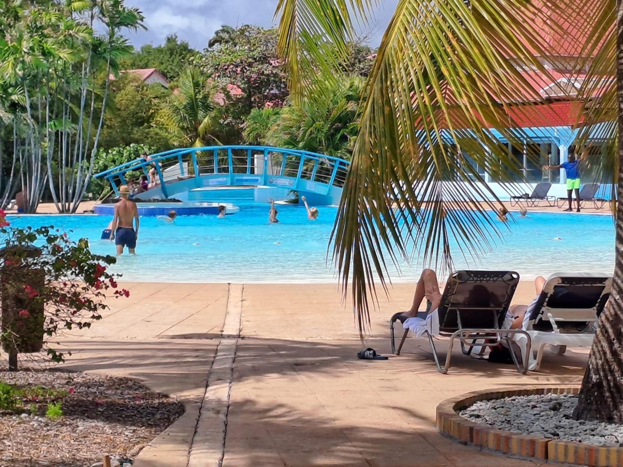 Grand Studio Vue Mer Exceptionnelle, Piscines, Plages. Sainte-Anne  Eksteriør billede